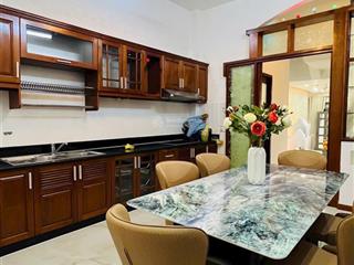 Nhà chính chủ 4 tầng sát mt bà hạt quận 10  nhỉnh 5 tỷ dọn vô ở liền luôn