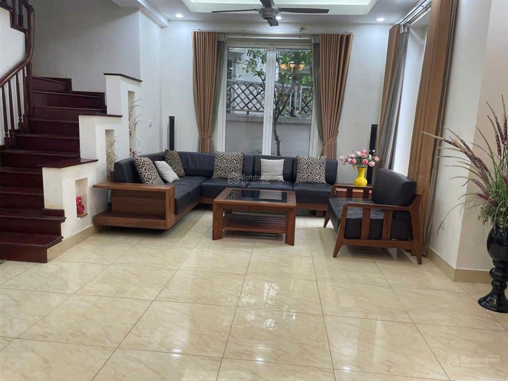 Cho thuê biệt thự vinhomes riverside long biên
vị trí  đường rộng 13m, đỗ ô tô trước cửa thoải