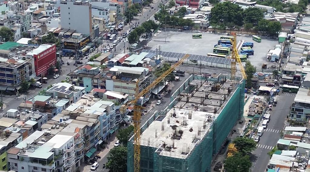 Bán căn sài gòn skyview quận 8 giá 3,925 tỷ diện tích 62m2 với 2 phòng ngủ, 2wc