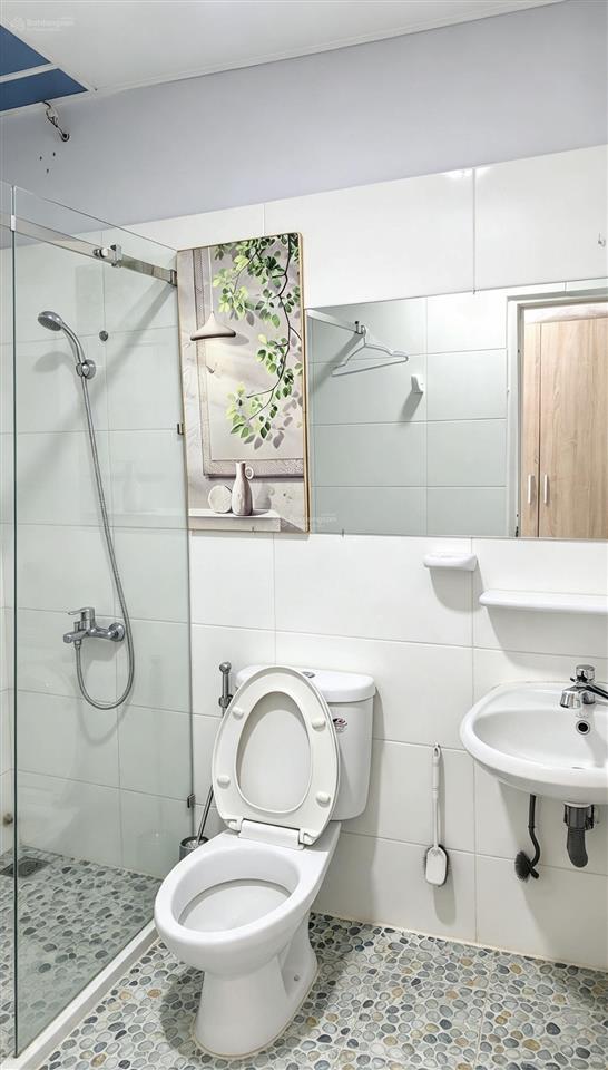 Topaz city 73m2 nội thất cơ bản 2 phòng ngủ, 2wc 3tỉ250