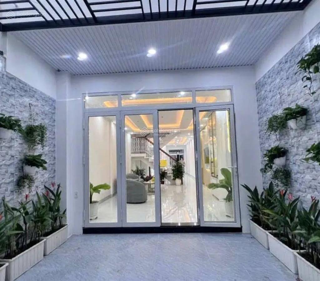Bán nhà riêng chính chủ 47m2, đang cho thuê 10tr/tháng, tặng nội thất sịn+3 máy lạnh, giá 6.5 tỷ