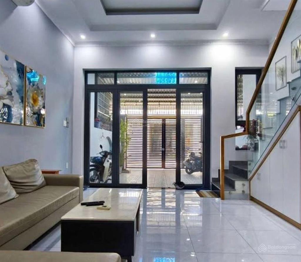 Bán nhà riêng chính chủ 47m2, đang cho thuê 10tr/tháng, tặng nội thất sịn+3 máy lạnh, giá 6.5 tỷ