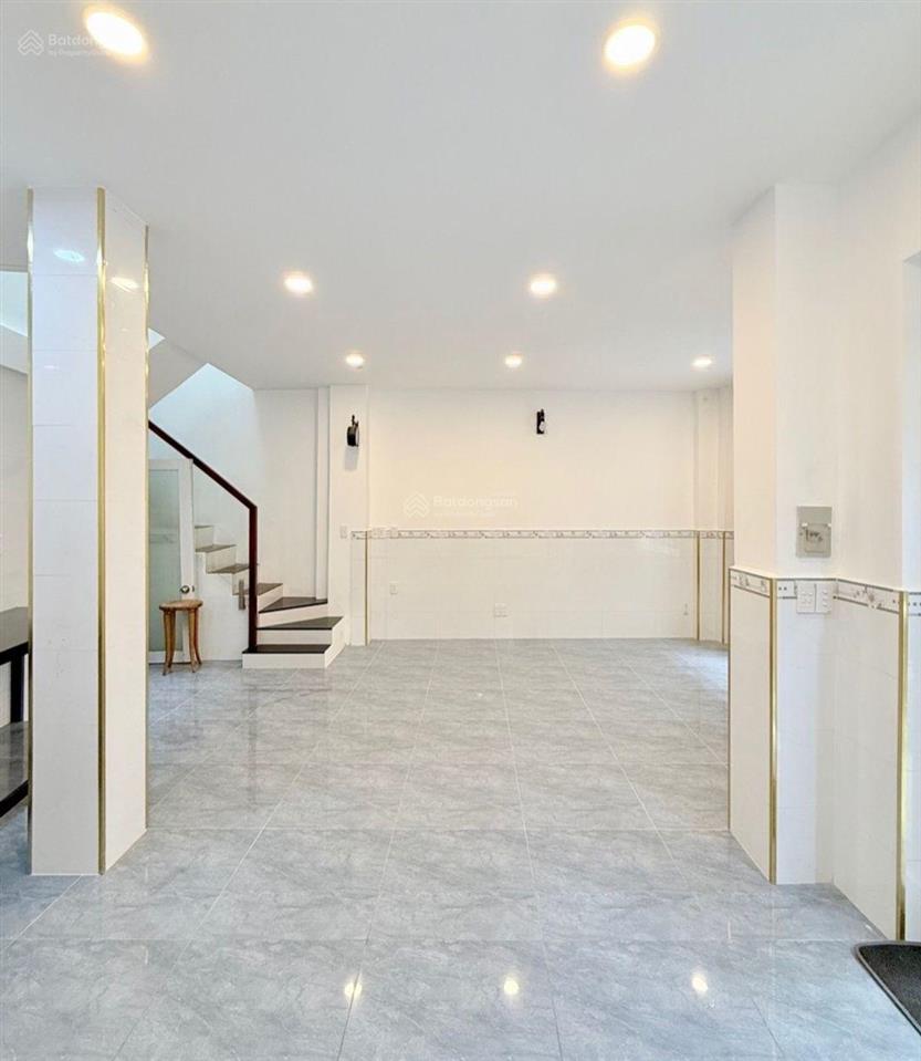 Nhà d1 nguyễn văn thương p25 hxh 40m² 4pn 5 wc, gần tòa 81, hẻm thông suốt.