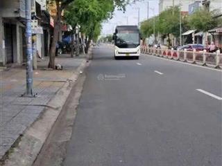 Nhà nở hậu, sát phạm văn đồng 2 lầu 5 pn 7,3 tỷ tiện đi sân bay, các ngả đều thông.