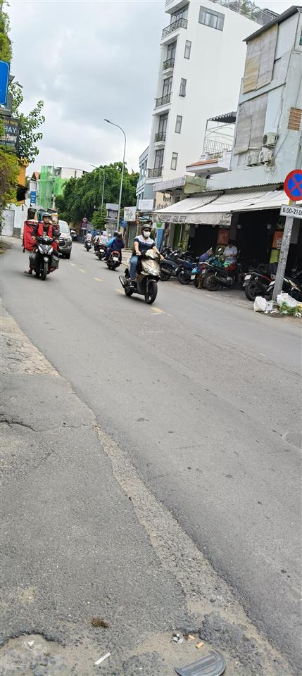 Nhà riêng 60m² đường nguyễn kiệm hẻm thông tứ tung full nội thất xịn. 3pn 3wc