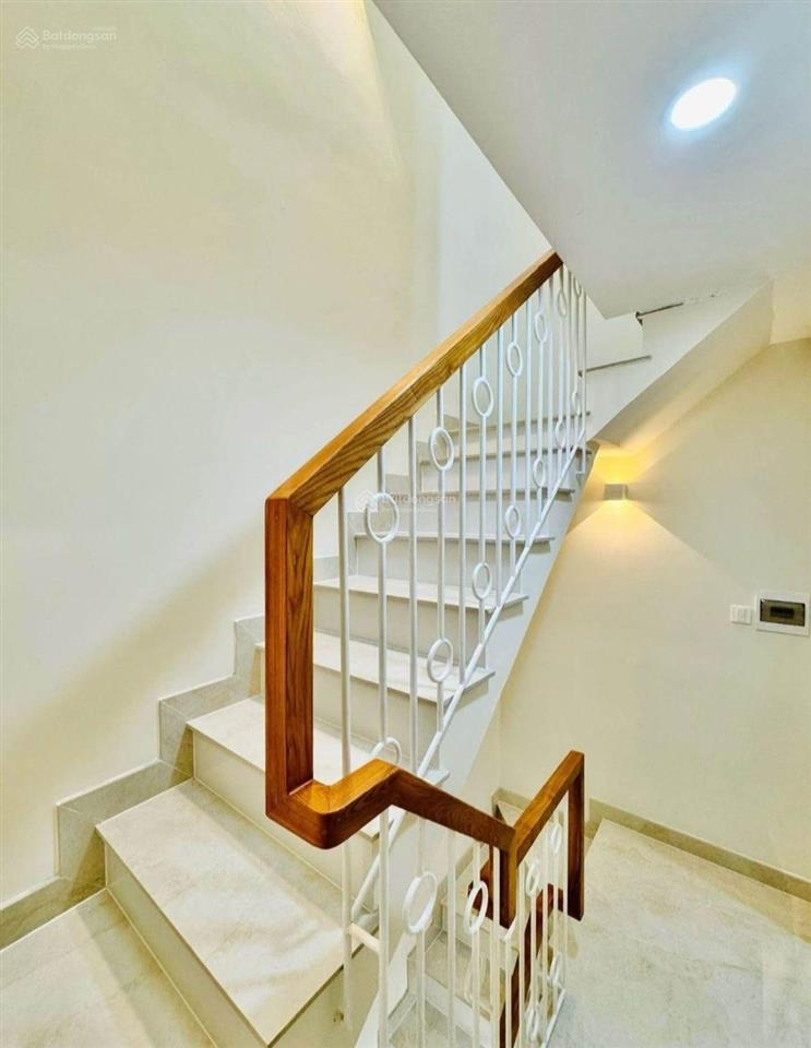 Bán nhà riêng mặt tiền đường thích quảng đức 30 m2 nở hậu gần phan đăng lưu giảm mạnh giá 6,9 tỷ
