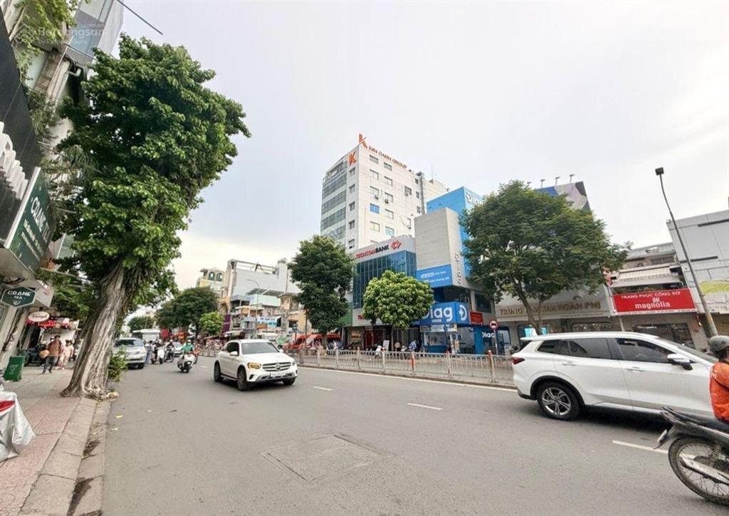 Bán nhà riêng đường nơ trang long phường 13 full nội thất có dòng tiền 40rt/tháng