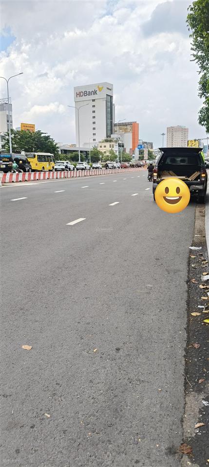 Bán nhà riêng đường nguyễn đình chính phường 8. nhà còn mới, giá hơn 5 tỷ hẻm xe hơi 1 trục.