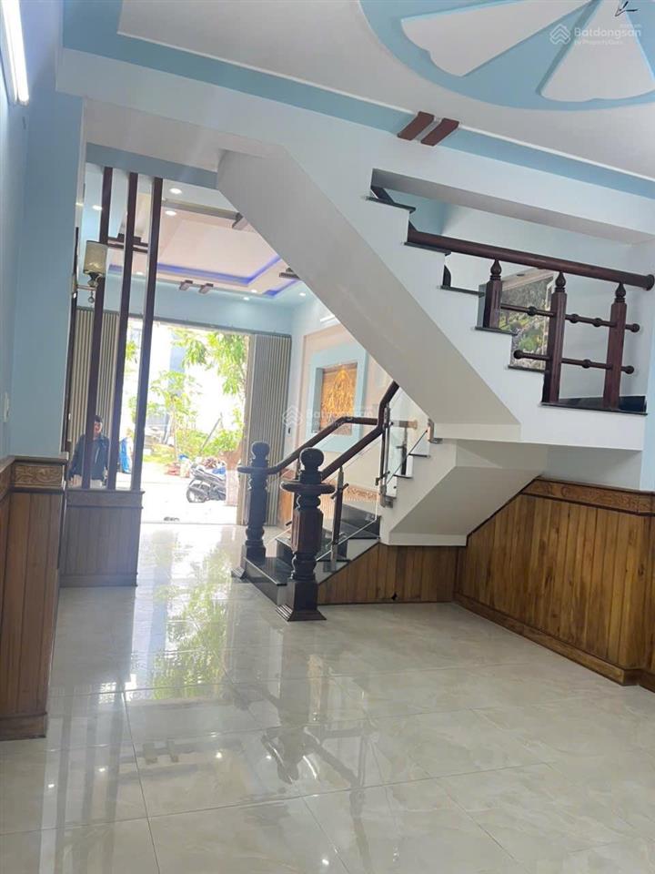 Bán nhà sổ sách chính chủ giấy tờ hợp pháp lí đầy đủ