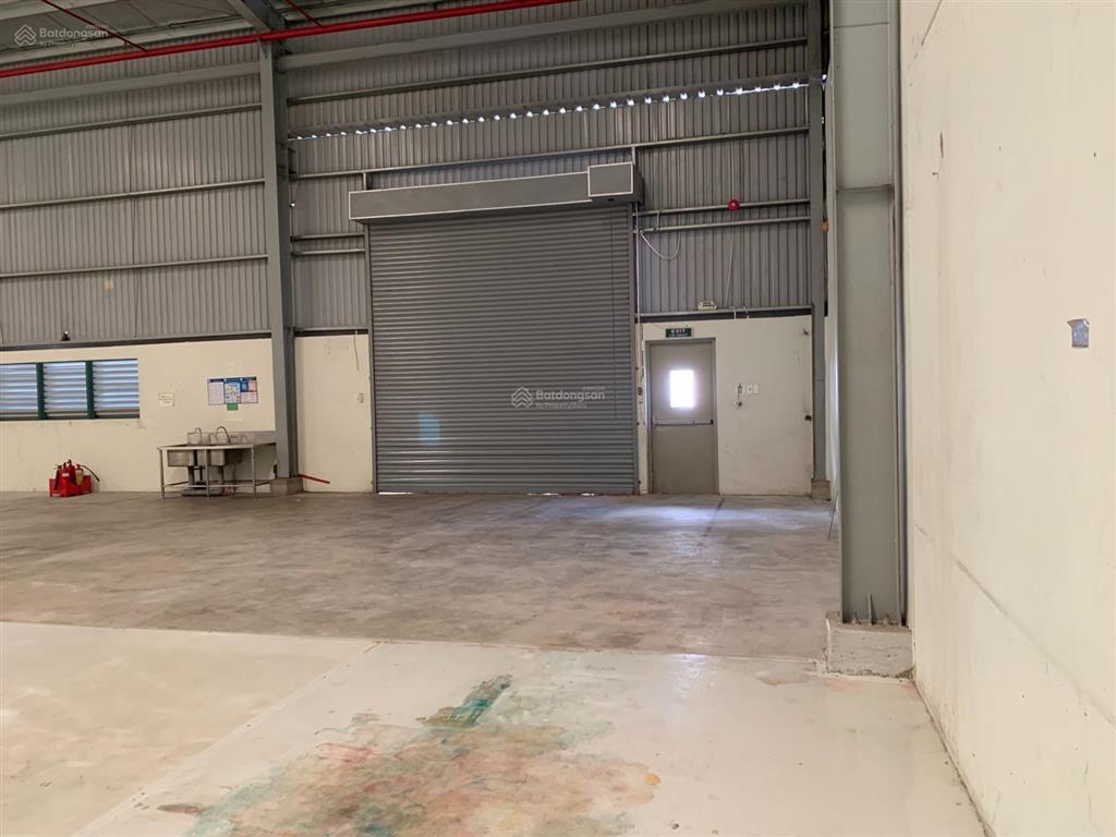Cần cho thuê gấp 1000m2 kho, nhà xưởng trong kcn long hậu và ngoài kcn
