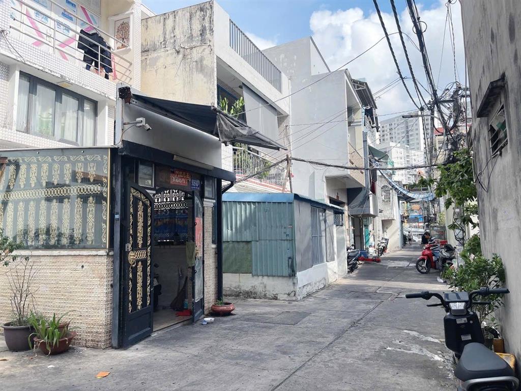 Bán nhà hậu giang83m2 nở hậu kdc hiện hữu  hẻm xe hơi đỗ cửa  nhỉnh 6tỷ .thương lượng