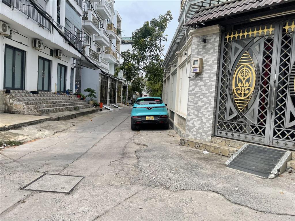 Bán nhà mới 100% ngay chợ bình trị đông khu tên lửa (55m 5 tầng)hxh thôngchỉ 6.xtỷ (bớt lộc)