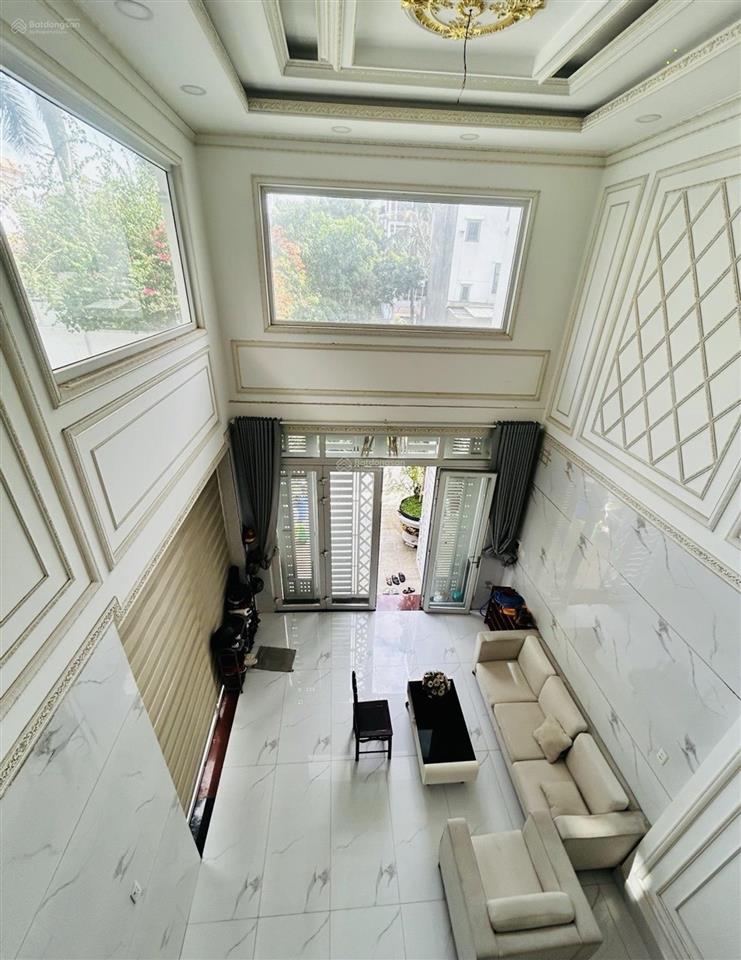 Gấp bán nhà tô hiệutân phú80m2có thang máy tiện ích6tầngsgrvào ở ngaychỉ 8.xtỷ