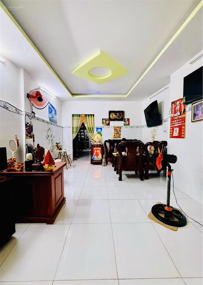 Nhà đẹp nguyễn văn luôngphú lâm  nhà 3 tầng nở hậu60m2  3 phòng ngủchỉ 4.xtỷ (mt2)