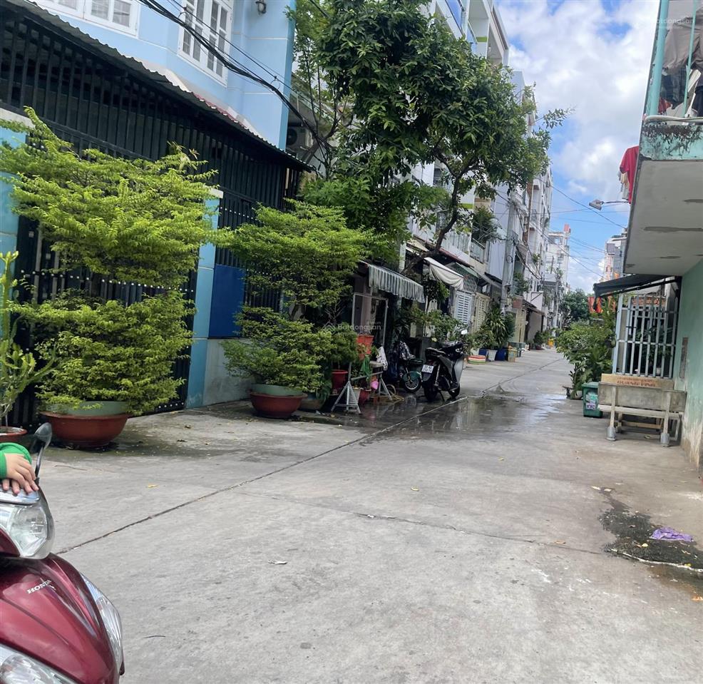 Nhà đẹp nguyễn văn luôngphú lâm  nhà 3 tầng nở hậu60m2  3 phòng ngủchỉ 4.xtỷ (mt2)