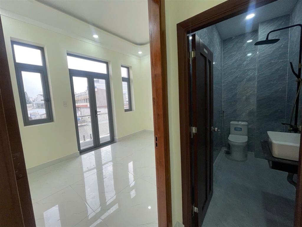 NHÀ 3 TẦNG LÀNG TĂNG PHÚ