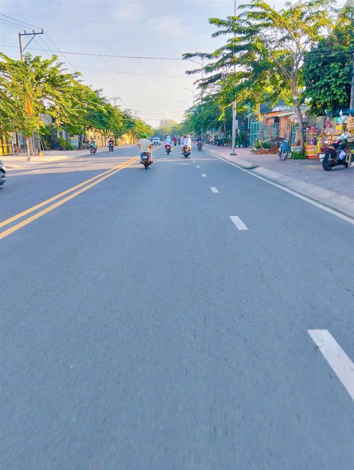 CHO THUÊ NHÀ LÔ GÓC 2 MẶT TIỀN – THỦ DẦU MỘT