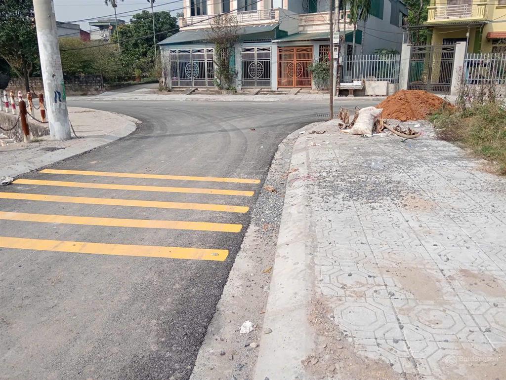 Chính chủ bán đất cạnh sun urban phủ lý hơn 3 tỷ view hồ phân lô vỉa hè ô tô tránh