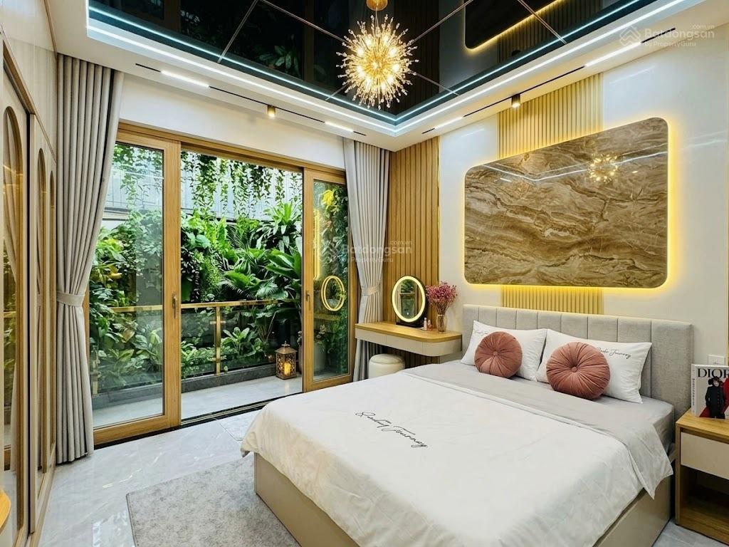 Kế bên ubnd quận bình thạnh 29m2 (thực tế sử dụng 49m2)  ngang 3.4m rộng thoáng  thửa vuông vức
