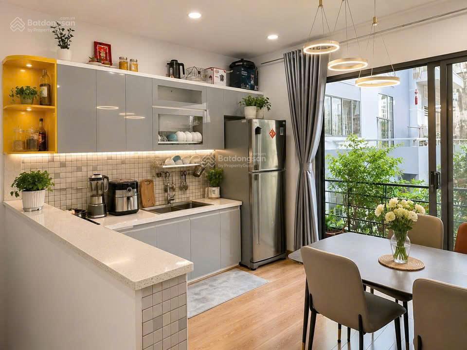 Gần ngã tư phú nhuận  20m ra mặt tiền  hẻm ô tô  vuông vức  giá 7.x tỷ