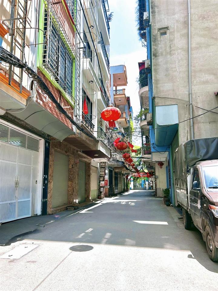 Bán nhà đức thắng, lê văn hiến, học viện tài chính, cảnh sát, 5 tầng, 30m2, ô tô