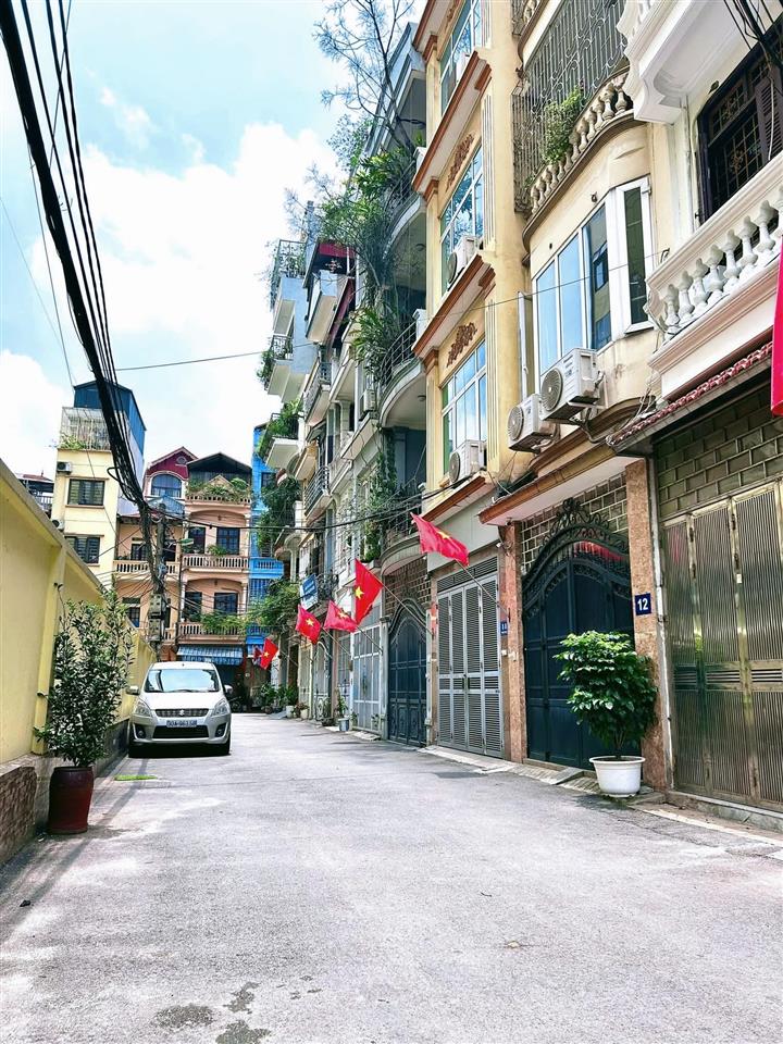 Bán nhà lê văn hiến, đông ngạc, học viện tài chính, cảnh sát, 4pn, 33m2, ô tô