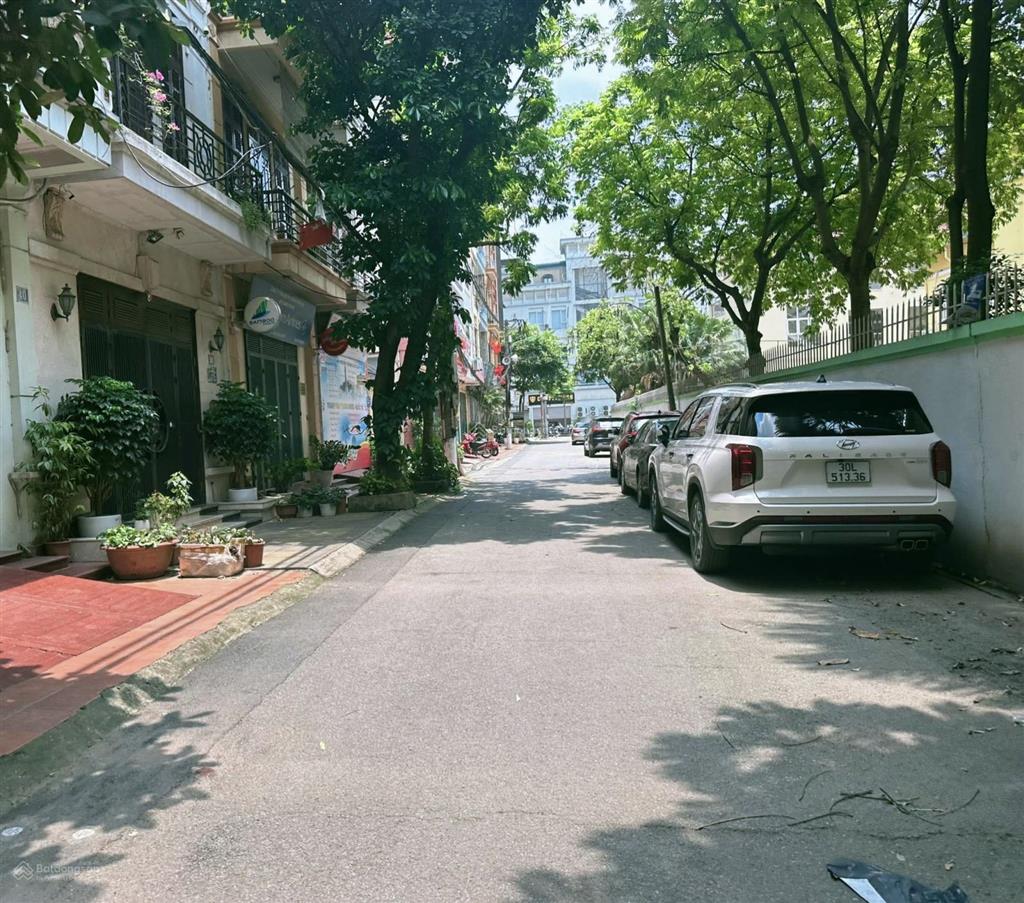 Bán nhà đại học mỏ, đức thắng, đông ngạc, học viện tài chính, kđt resco, ô tô, 35m2, 5 tỷ