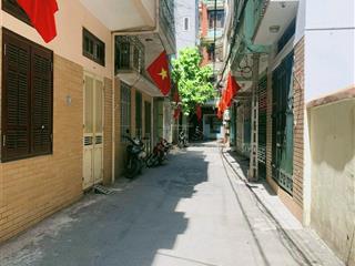 Bán nhà đức thắng, đông ngạc, đại học mỏ, học viện tài chính, lô góc 40m2, mt 4.5m, 6.5 tỷ