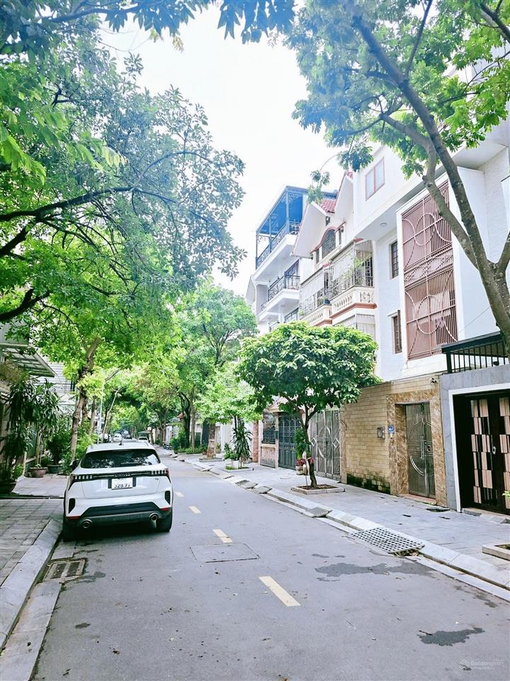 Bán nhà lê văn hiến, đông ngạc, học viện tài chính mới, phân lô ô tô, 55m2, 8.6 tỷ phát lộc