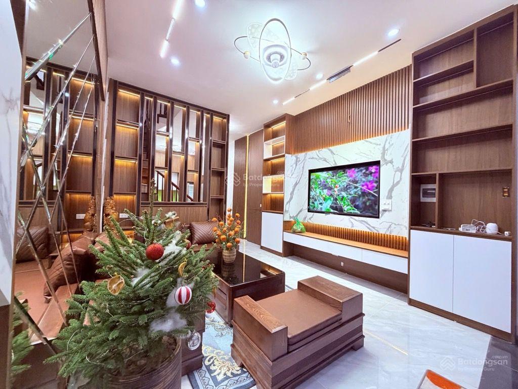 Bán nhà 5t đức thắng, lê văn hiến, học viện tài chính, đại học mỏ, 35m2, ô tô, giá lộc phát