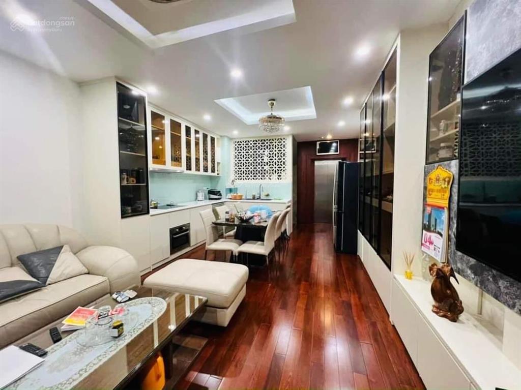 Bán nhà đức thắng, đông ngạc, học viện tài chính, đh mỏ, gara, mặt phố, 35m2, 6t, 8.3 tỷ