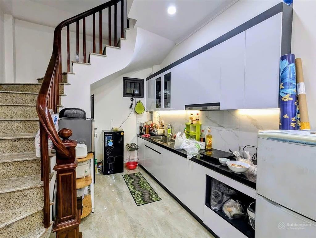 Bán nhà đức thắng, lê văn hiến, đông ngạc, học viện cảnh sát và tài chính, 35m2, 5t, 6.6 tỷ