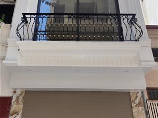 Bán nhà đức thắng, lê văn hiến, đông ngạc, học viện cảnh sát và tài chính, 35m2, 5t, 6.6 tỷ