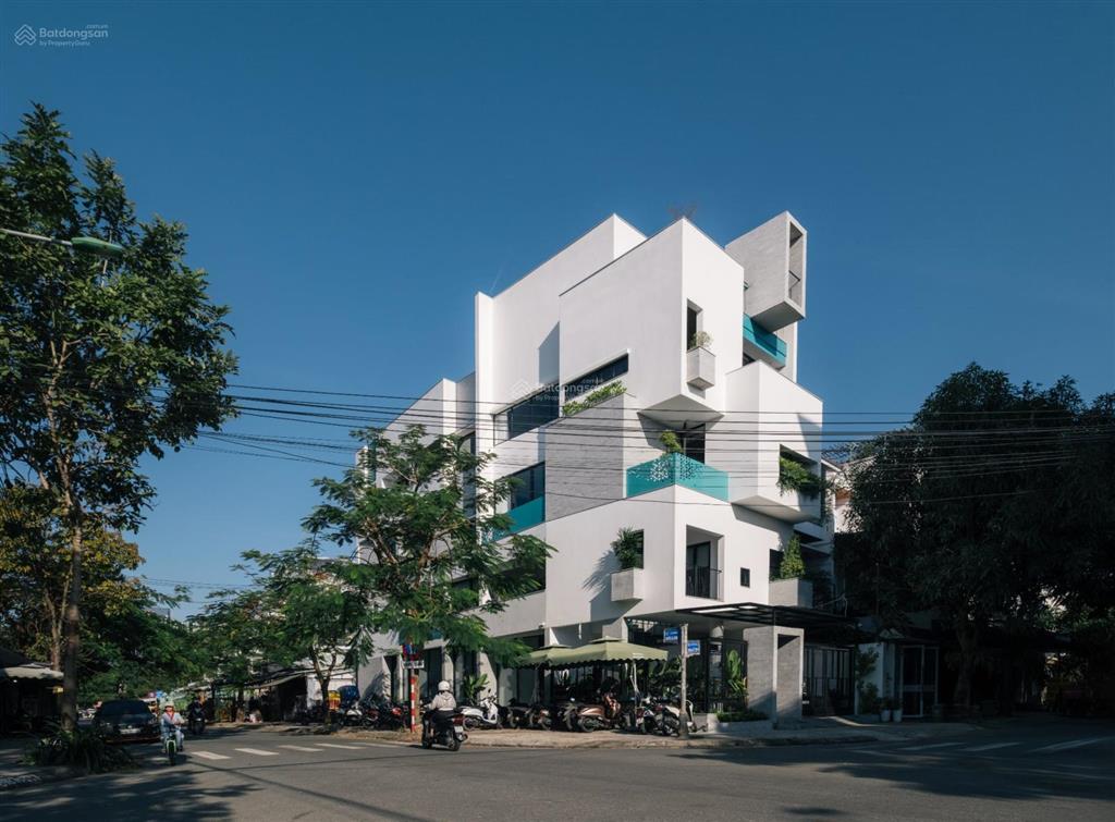 Cho thuê mặt bằng 2 mặt tiền thích hợp làm văn phòng, cafe
