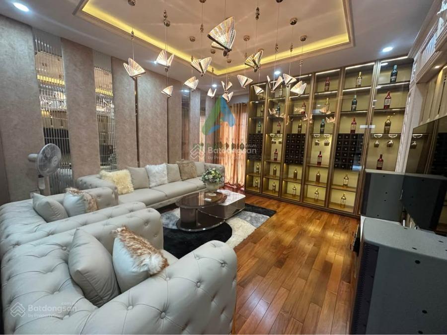 Bán biệt thự có hồ bơi 3 tầng đình văn chấp  244m2 mới đẹp giá 25 tỷ