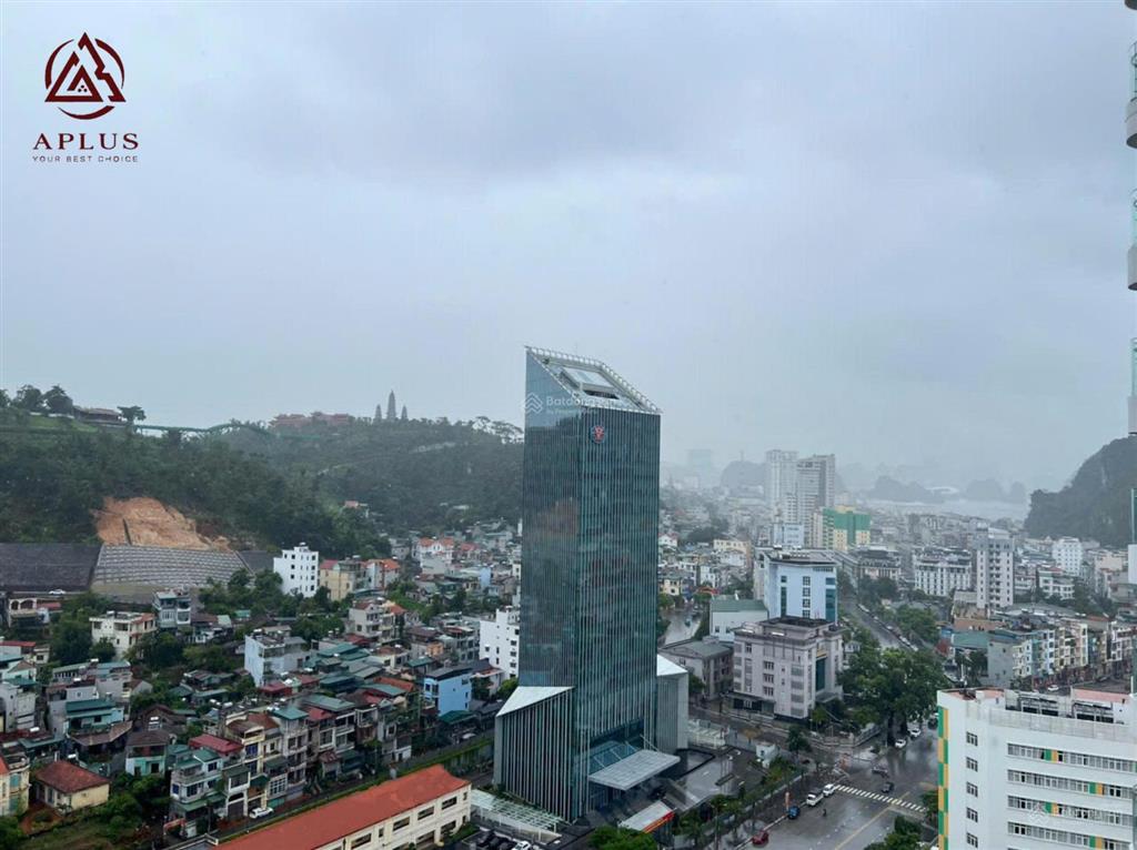 Chính chủ bán căn studio tầng cao view phố giá rẻ nhất 1.5x tỷ  0978 788 ***