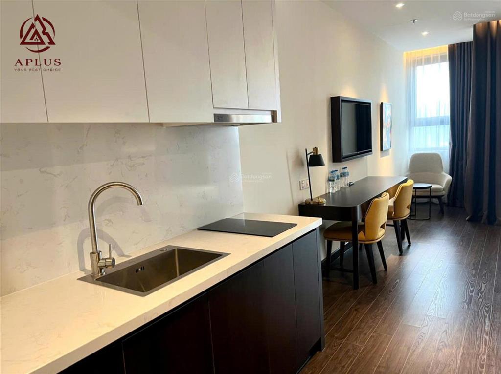 Chính chủ bán căn studio tầng cao view phố giá rẻ nhất 1.5x tỷ  0978 788 ***