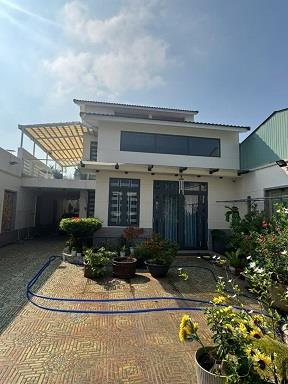 Cần chia tay căn villa