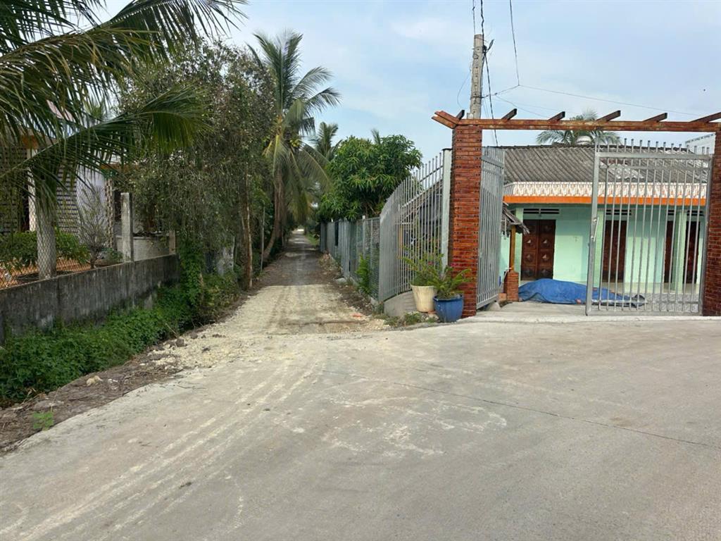 GIẢM GIÁ – 3 LÔ ĐẤT VƯỜN ĐẸP SÁT ĐƯỜNG NHỰA 816