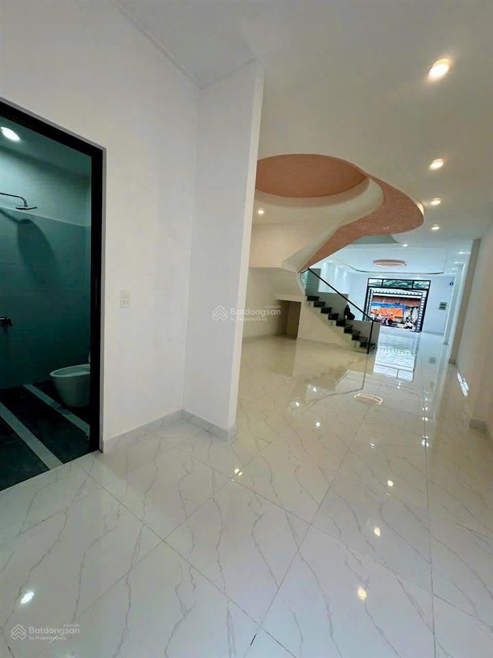 Chính chủ cần bán nhanh căn nhà tân liêm ngang 5m đi định cư