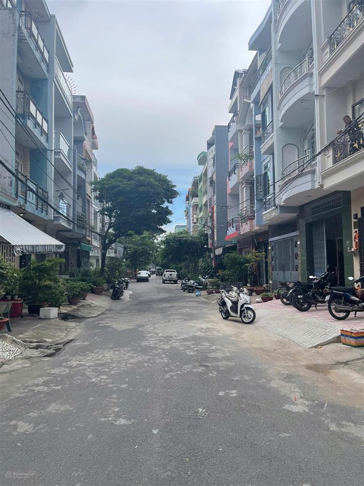 Nhà cách công viên 70m lương thế vinh (4.4x16m) đường 12m