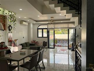Nhà đẹp kênh tân hóa  ngang 5.8m  dts 163.6m2  8.29 tỷ