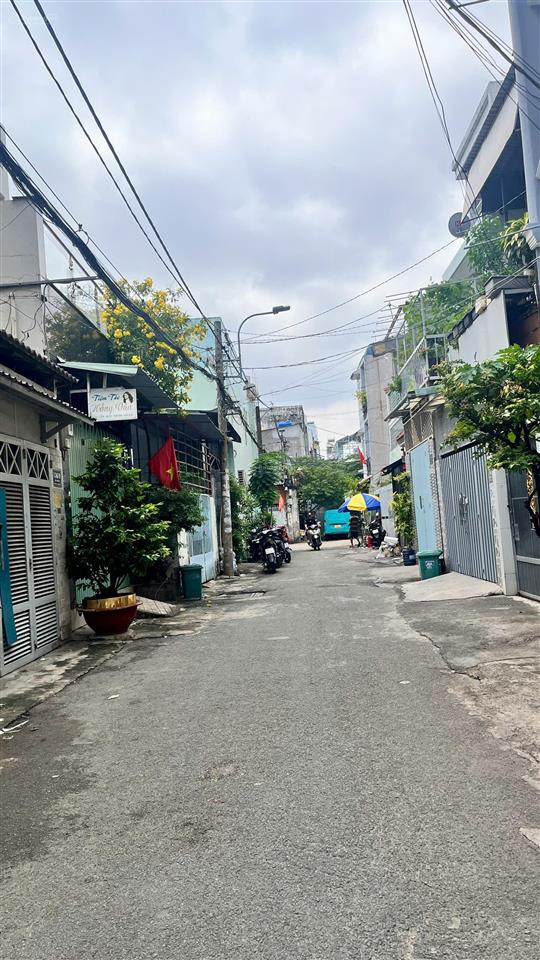 Giá tốt! nhà ngay tô hiệu  hòa bình  4.4x18m  7,3 tỷ