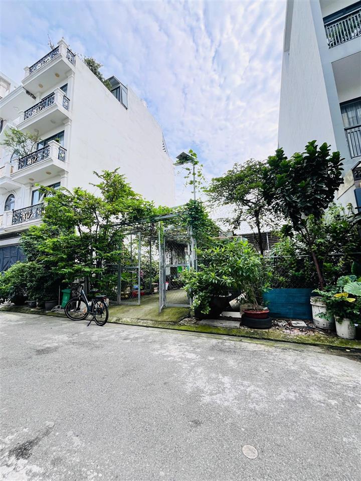 Đất đẹp giá rẻ lê quát giá 8 tỷ giáp quận 11, gần đầm sen