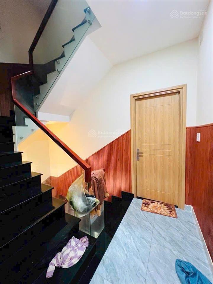 Nhà đẹp lê trọng tấn (hđt 14tr) 4.1x17m, 1 trệt, 2 lầu st 4 pn, 7 tỷ