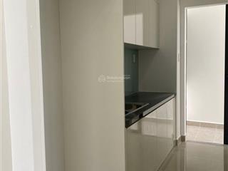 Cho thuê căn hộ 2p ngủ 95m2, c/c tín phong 12 view giá 8tr/th