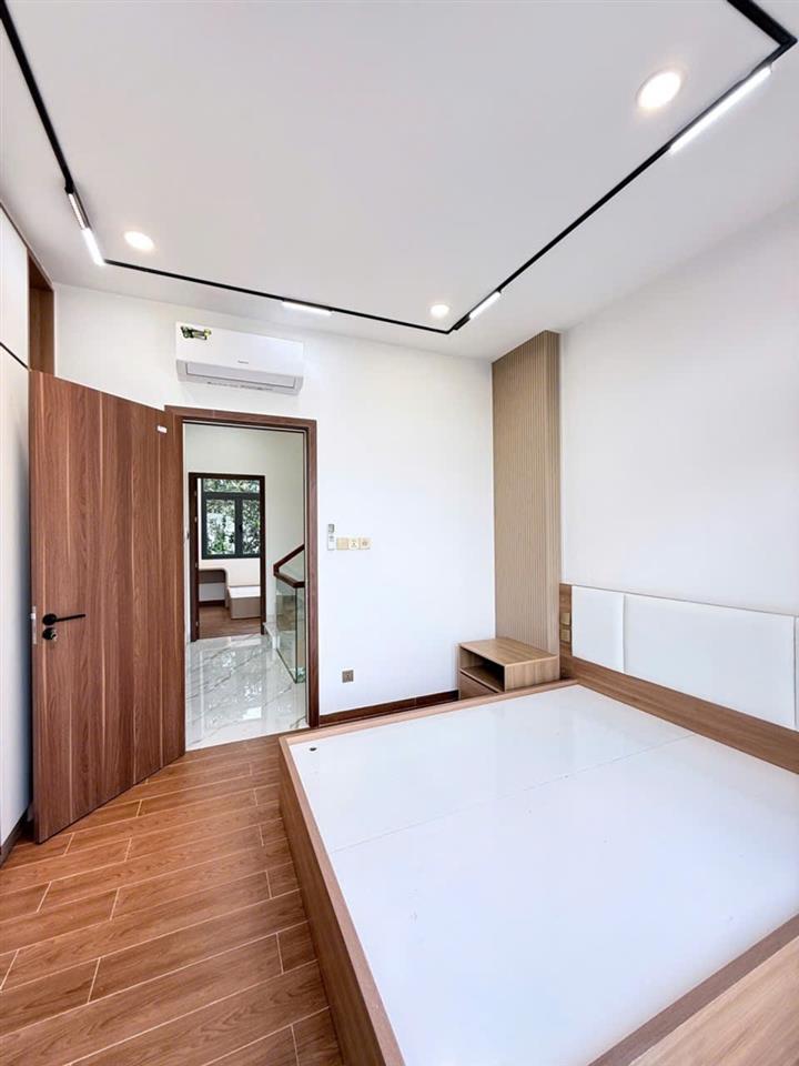 ►  BÁN NHÀ PHỐ MỚI XÂY – SÁT VINHOMES GRAND PARK – GIÁ 6,89 TỶ
