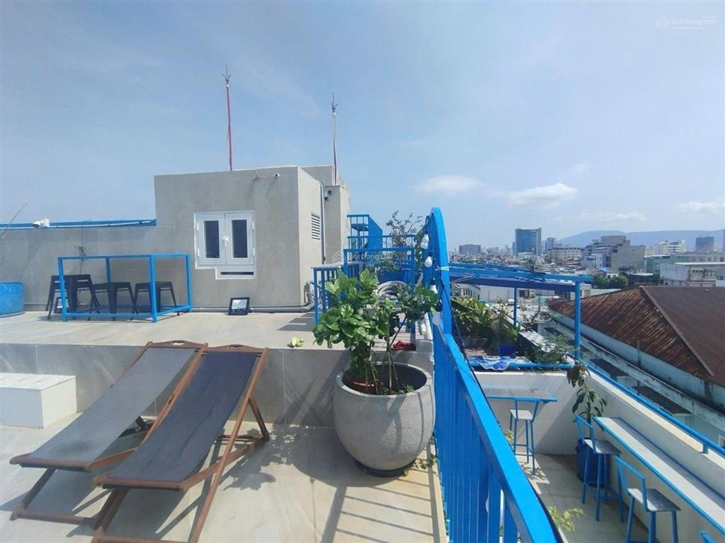 Bán tòa căn hộ 6 tầng sát phan đăng lưu  ngang 10m  dòng tiền 120tr/1tháng