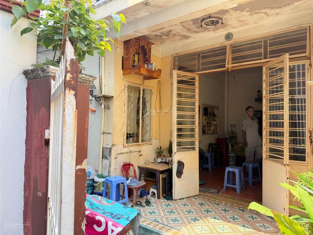 Bán đất tặng nhà  trung tâm thành phố  giá sập hầm