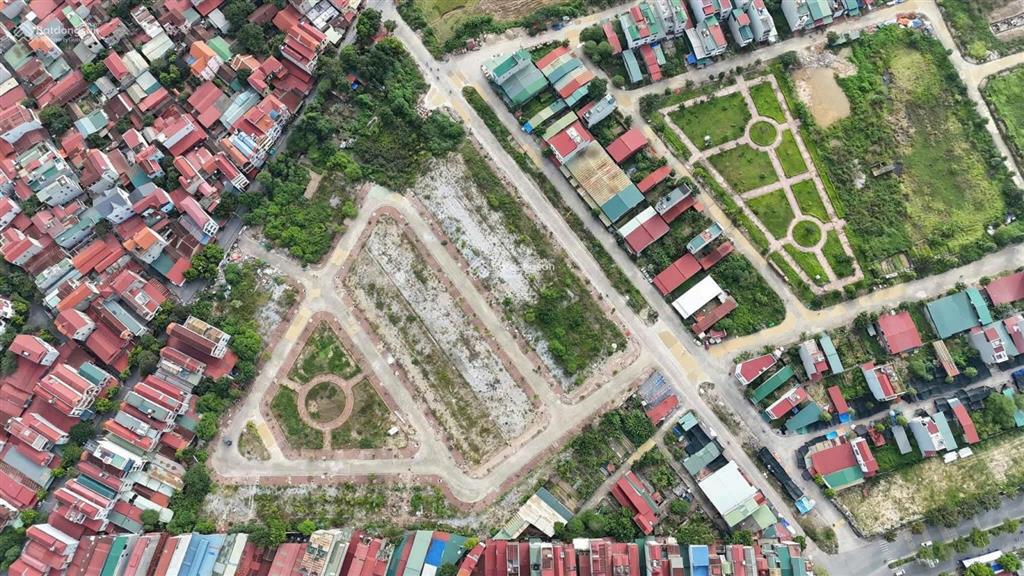 Bán nhanh lô đất nền 95m2, cách vinhomes liên hà 2km, hỗ trợ vay 70%, ck 3% thanh toán sớm
